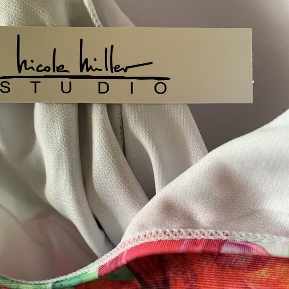 Nicole Miller One Piece Medium Swimsuit With Scoop Back Floral Lagoon NWT - Picture 8 of 10